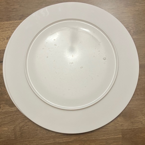 Melamine 10” yellow brown white circle pattern. Bundle of 5 - Picture 8 of 13